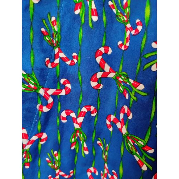 LG Women's Candy Cane Scrubs Coat. Buttoned Up With Pockets. Christmas. Holiday. - Picture 8 of 12